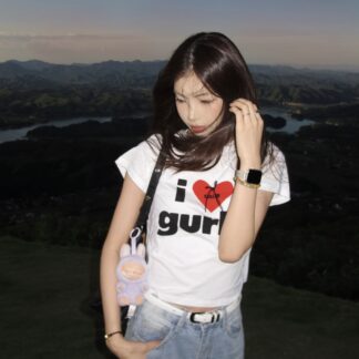 เสื้อ CALIE GURLS T-SHIRT สีขาว