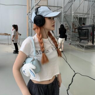 เสื้อครอป Matin Kim สีขาว